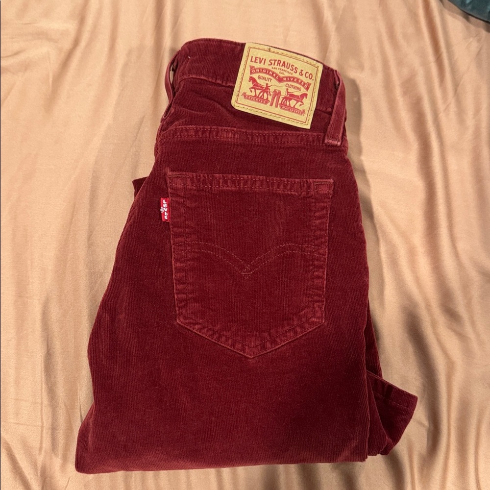 Levi’s 725 High Rise Bootcut Corduroy Pants – Size 26